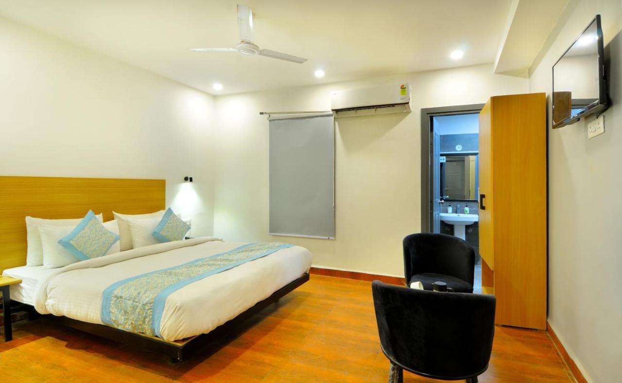 Hotel The Red York Ghaziabad Exterior foto